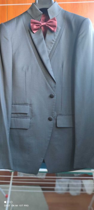 мъжки костюм за  абитуриентски бал