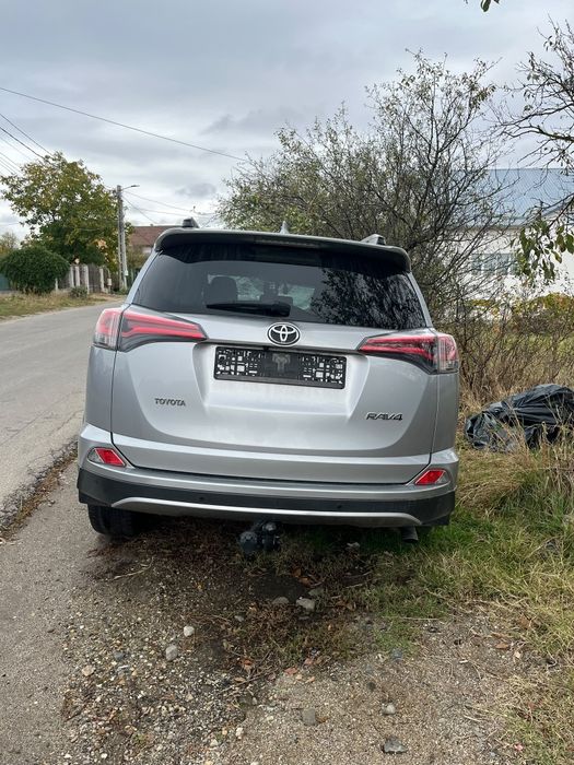 TOYOTA RAV4 2018 — imagine 3