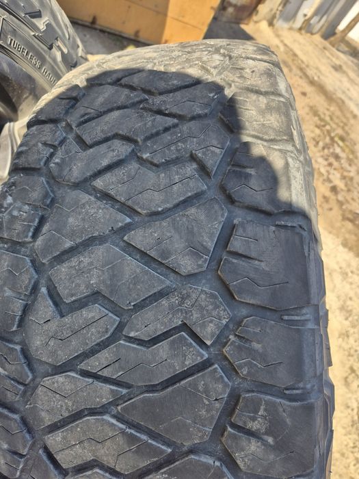Шины  265/70/16 бу