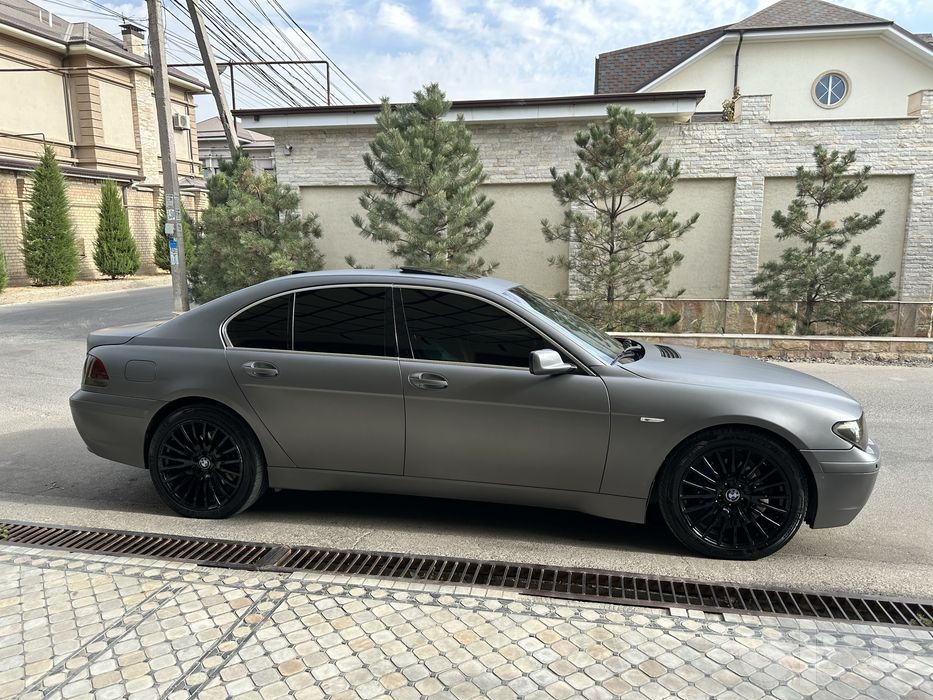 BMW 735i E65 kuzov, N62 mator