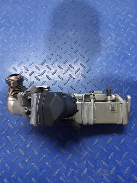 Racitor gaze Bmw Seria 5 F10 530d