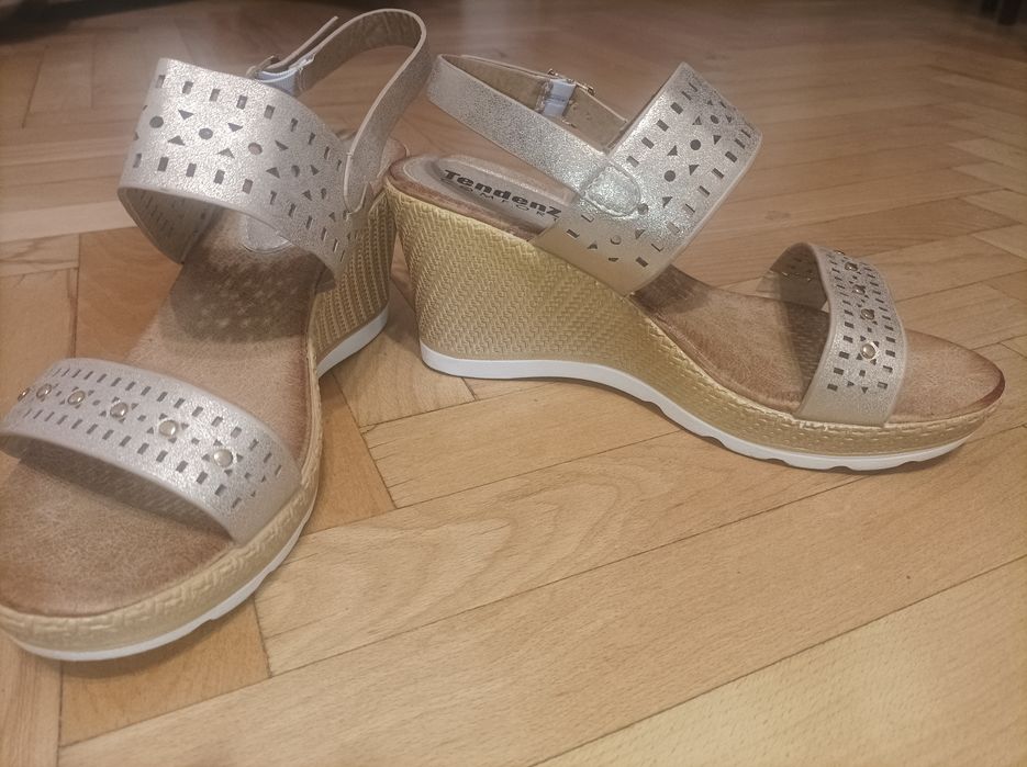 Дамски обувки по 10лв