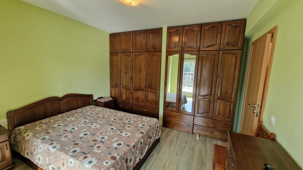 Дава се под наем Двустаен апартамент в Русе, Център - 70 кв.м за 357 € - Снимка #3