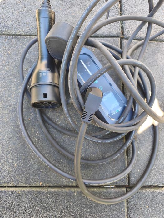 Зарядно за електромобили EV Charger 16A (монофазно, до 3.7 kW, IP66)
