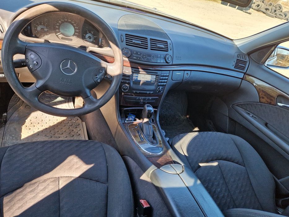 MERCEDES-BENZ E-Class 2004 — imagine 2
