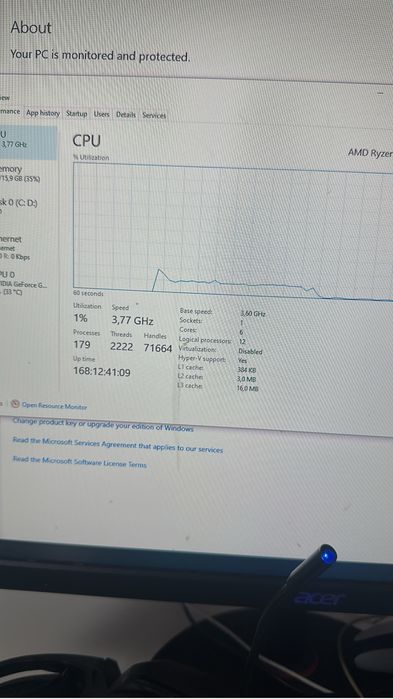 Pc gaming  2 tastaturi una cu lumini alta mecanica ,casti