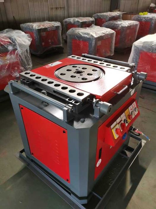 Masina fasonat otel beton - UDF 45 D