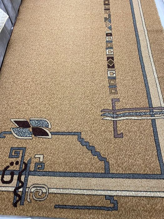 Продам ковёр. Состояние хорошее