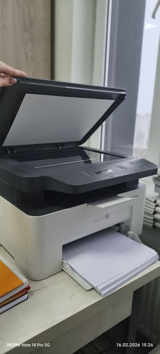 Продам принтер HP Laser MFP 135wr