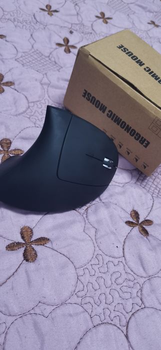 Mouse ergonomic wireless rgb nou