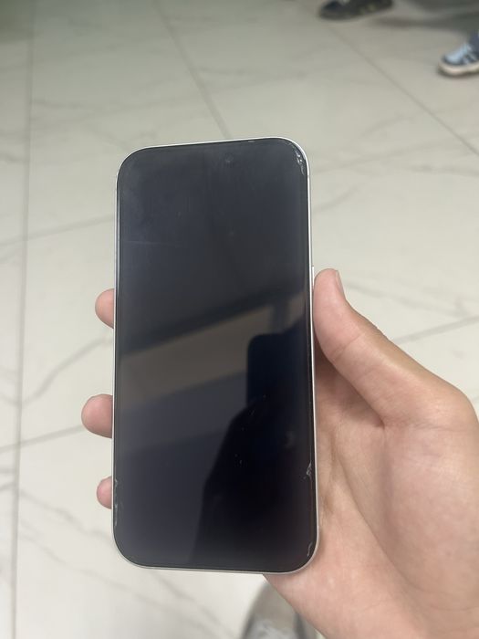 iPhone 17 White