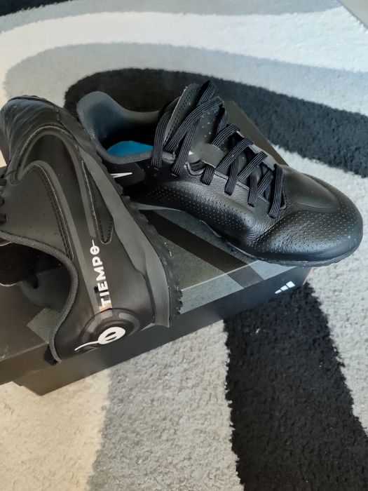 Детски футболни обувки NIKE Tiempo