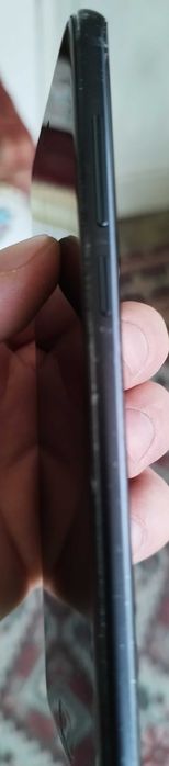 Продавам Honor 9 64 GB 4 GB RAM Dual