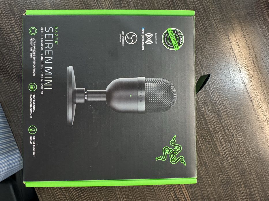 Микрофон Razer Seiren Mini — чёрный