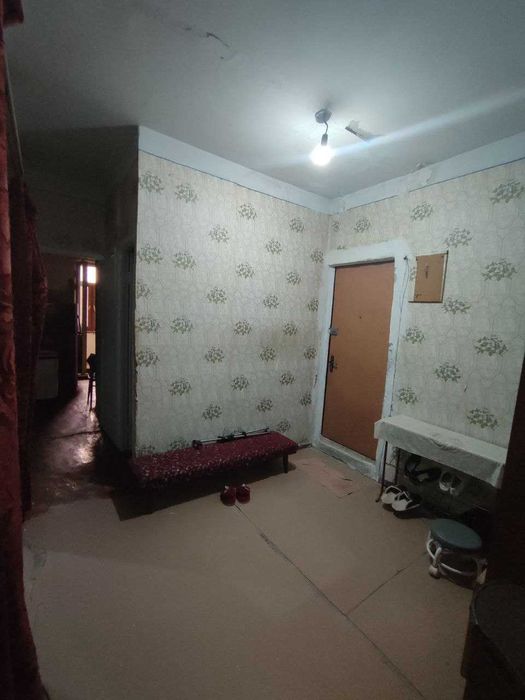 Продаётся 4х комн квартира на 2 этаже Ор-р 5 микрорайон