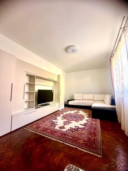 Inchriez apartament cu 2 camere zona Dimitrov Petrosani