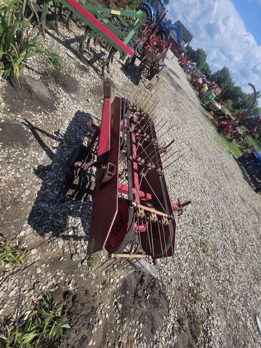 Grebla curele  in tiranti la tractor  cu piese originale 2 metri