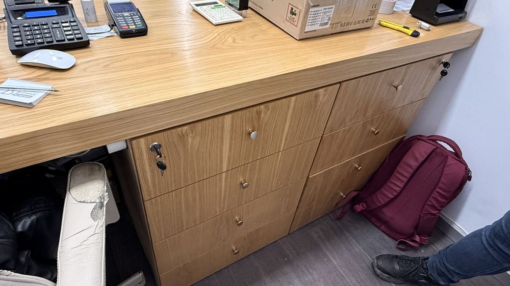 Мебели, обзавеждане, оборудване за магазин,етажерки рафтове в