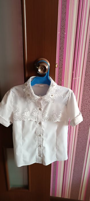 Школьная форма на девочку, в подарок бантики