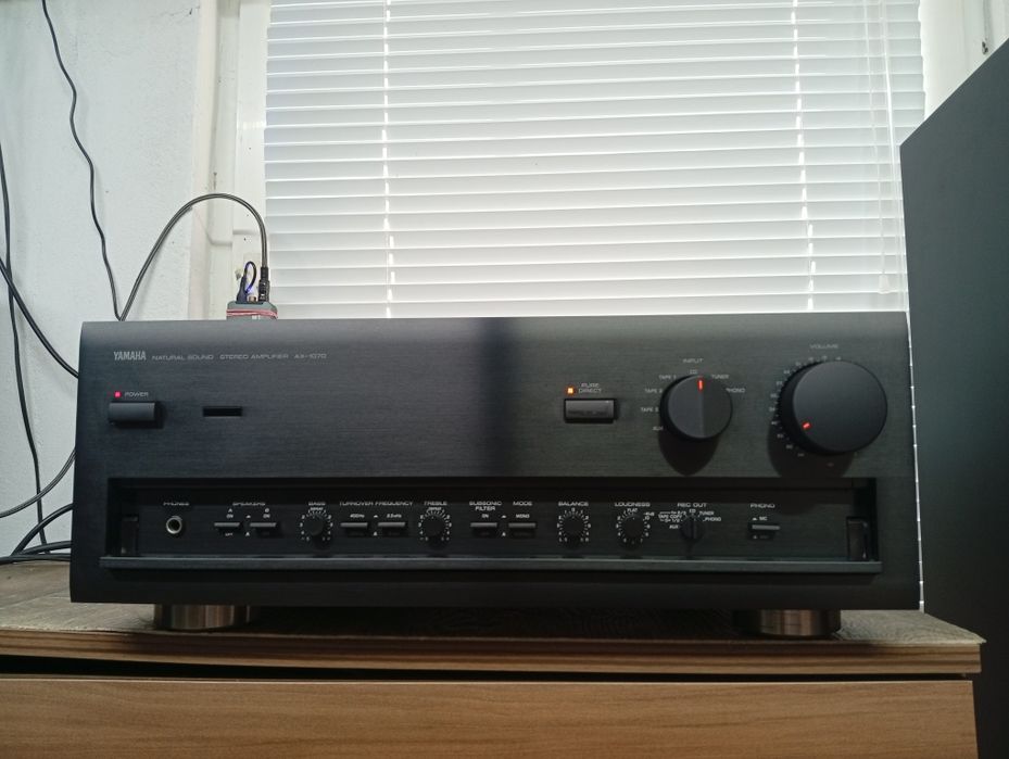 Усилвател YAMAHA AX-1070 Флагманът на серията