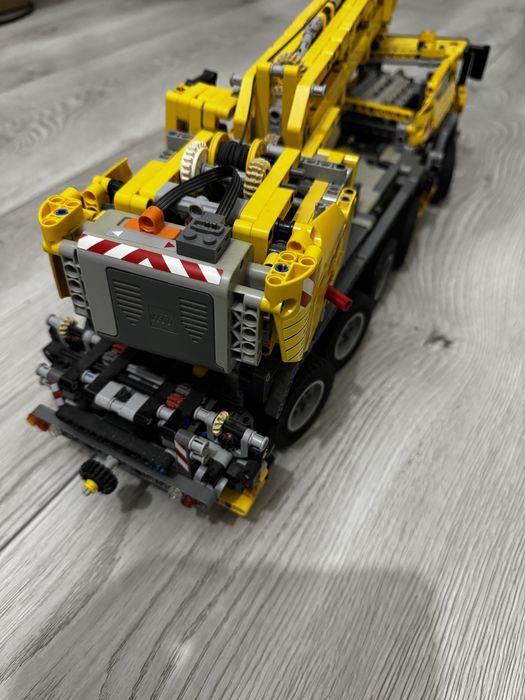 Lego 42009-1 Mobile Crane Mk II
