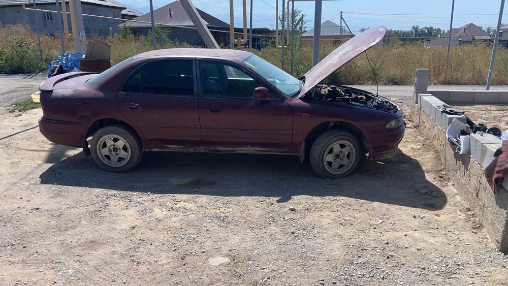На запчасть автомашина Митсубиси галант