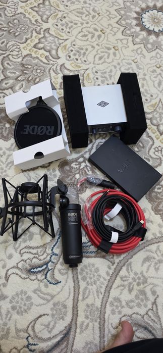 Студиный набор Rode NT1 5th Gen microphone + Volt 1 audio interface