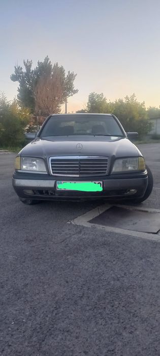 Продаю Мерседес W-202
