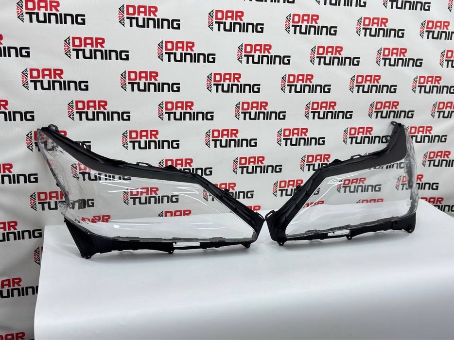 Стекло фары Lexus LX570