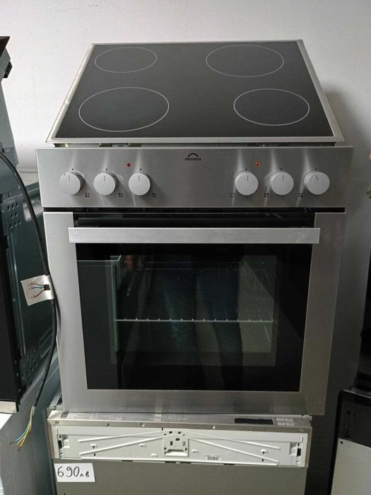 Комплект Фурна за вграждане с котлони с 4 зони PROGRESS