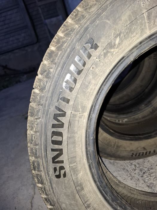 продам . . . . .