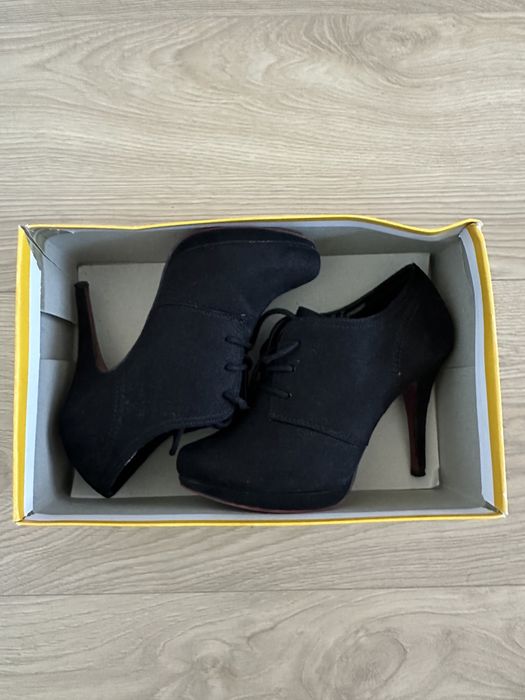 Botine damă, mărimea 37