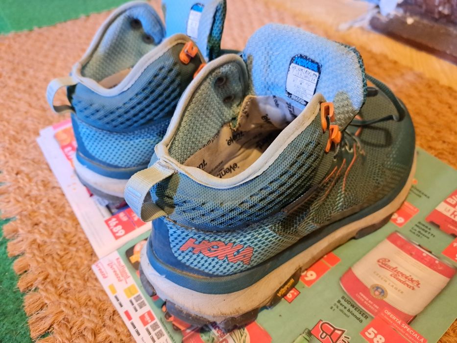 Bocanci trekking Hoka Toa