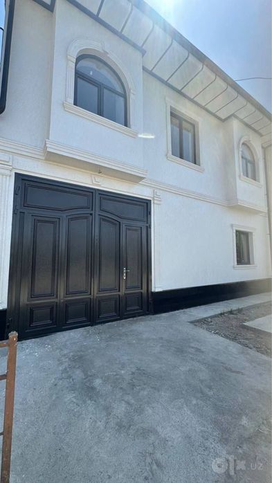Продается новый дом в центрк Кибрая