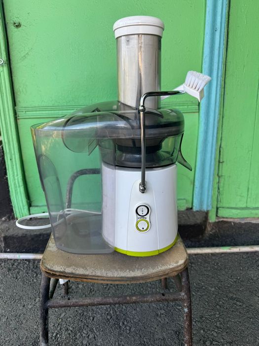 Продам соковыжималку