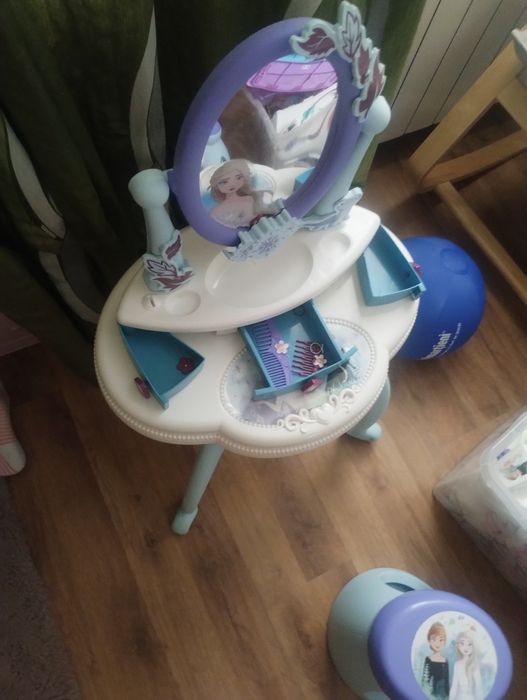 Masuta cu scaun frozen