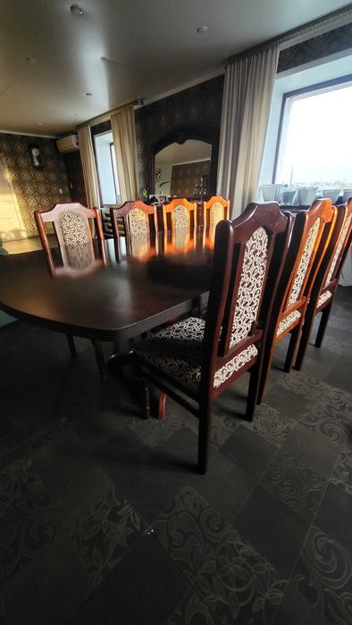 Стол со стульями 12 стульев