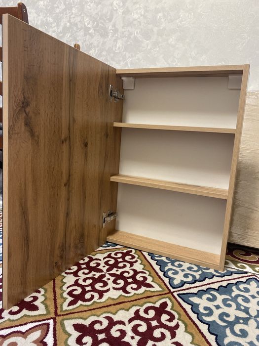 Зеркальный шкаф в ванную