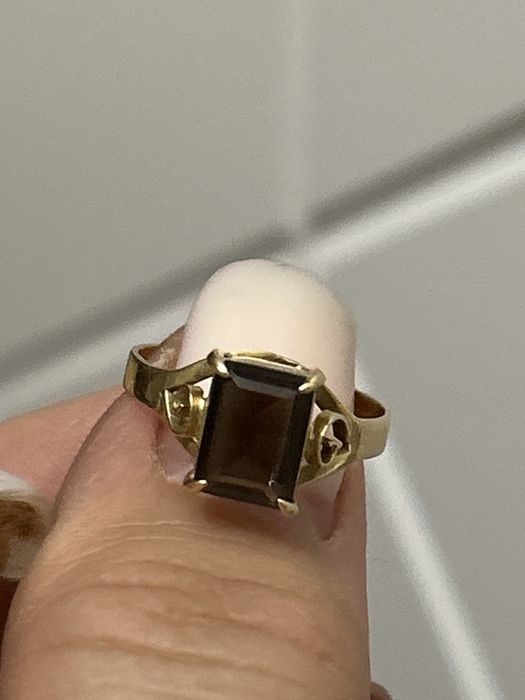 Золотое кольцо с раухтопазом