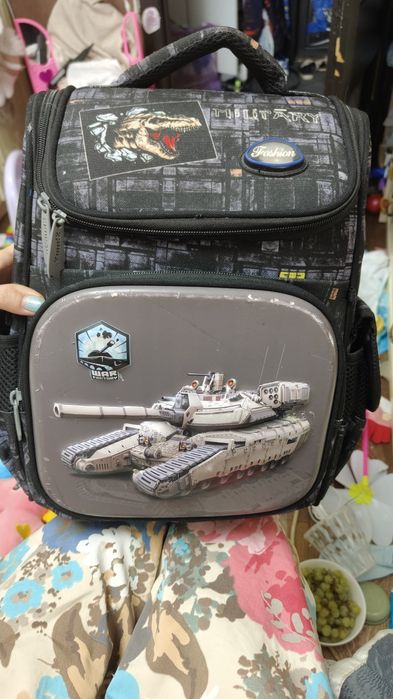 Рюкзак школьный продам
