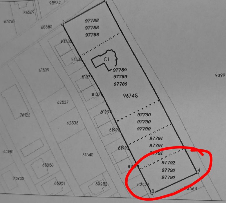 Vânzare teren 750 m²