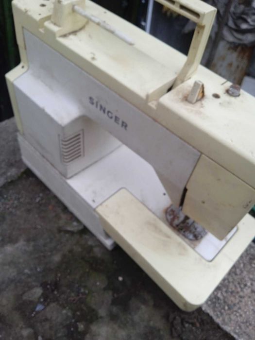 Шевна машина Singer style електрическа