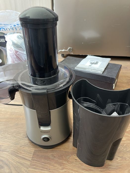 Соковижималка в отличном состояний