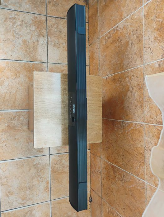 Soundbar AKAI + TV