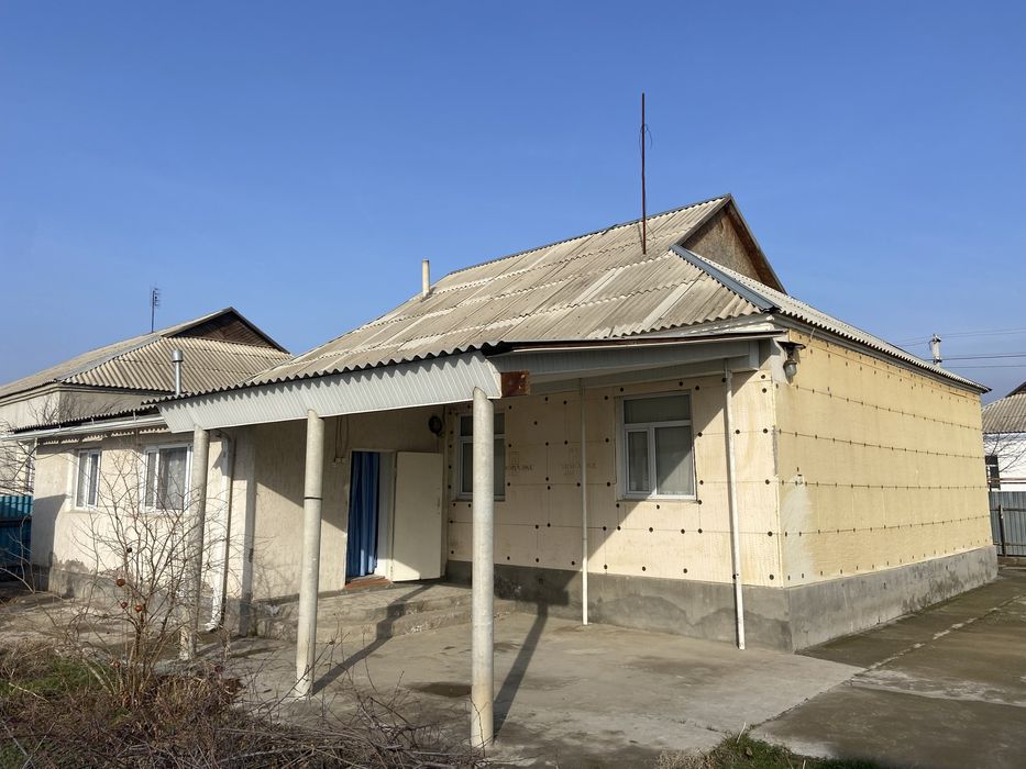 Үй сатылады Мырзакентте.