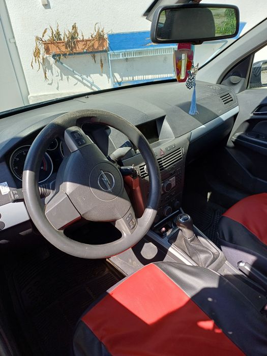 Vând Opel astra h