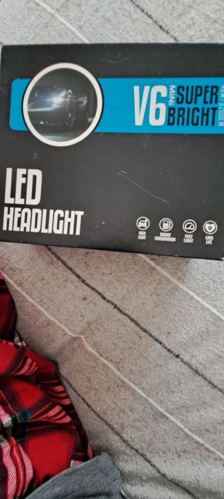Becuri laser cu lupa&sistem de răcire