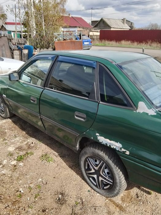 Опель астра 92 года 1600 бензин
