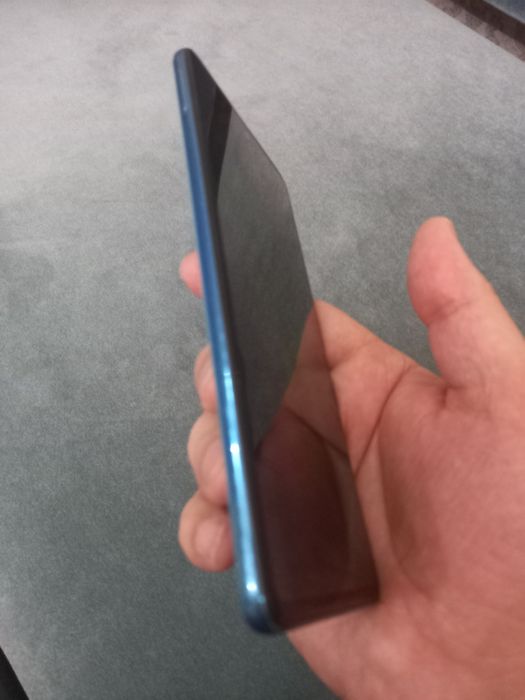 Продам смартфон Самсунг А51