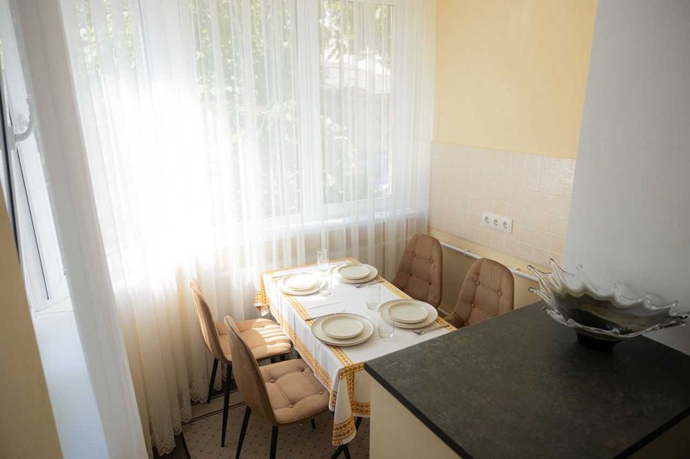 Дава се под наем Тристаен апартамент в София, Надежда 2 - 72 кв.м за 475 € - Снимка #1